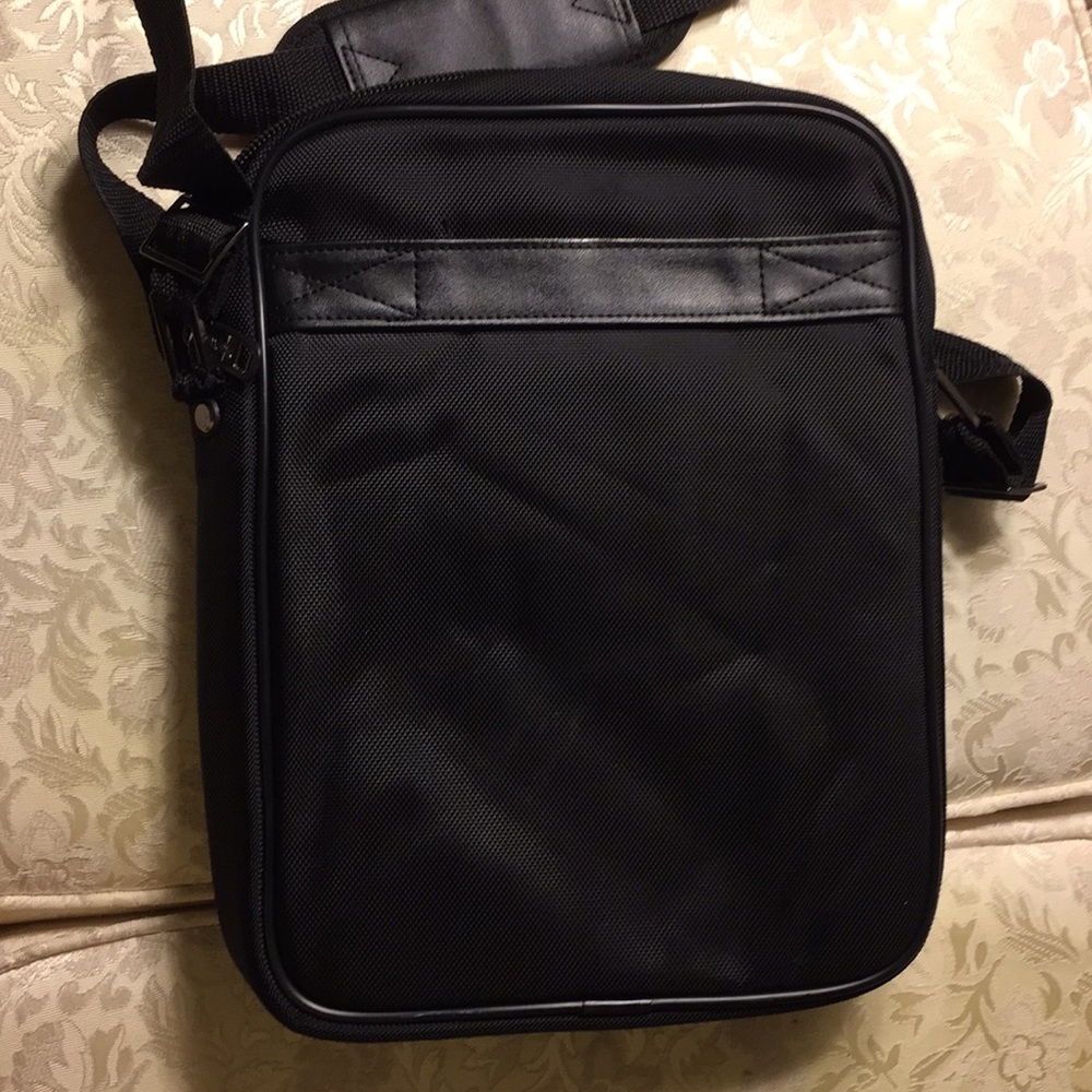 Kenneth Cole Laptop Bag Multi Pockets. View 4